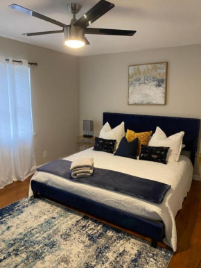 Moonlight Suite King Bd Free Parking Fast Wi-Fi Kitchen Pool